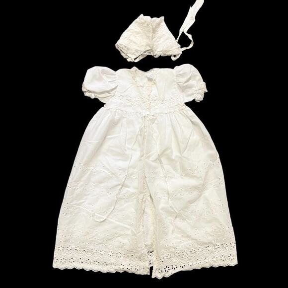 VTG PHYLLIS BABY WEAR White Eyelet Christening Gown & Matching Bonnet SZ 3-9 M - Picture 2 of 11